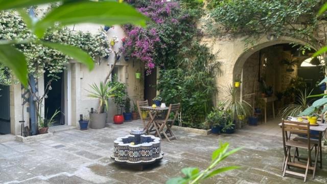 Le Grand Rouget Beaucaire (Gard) Exterior foto